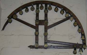 Broken tenor wheel with brasses